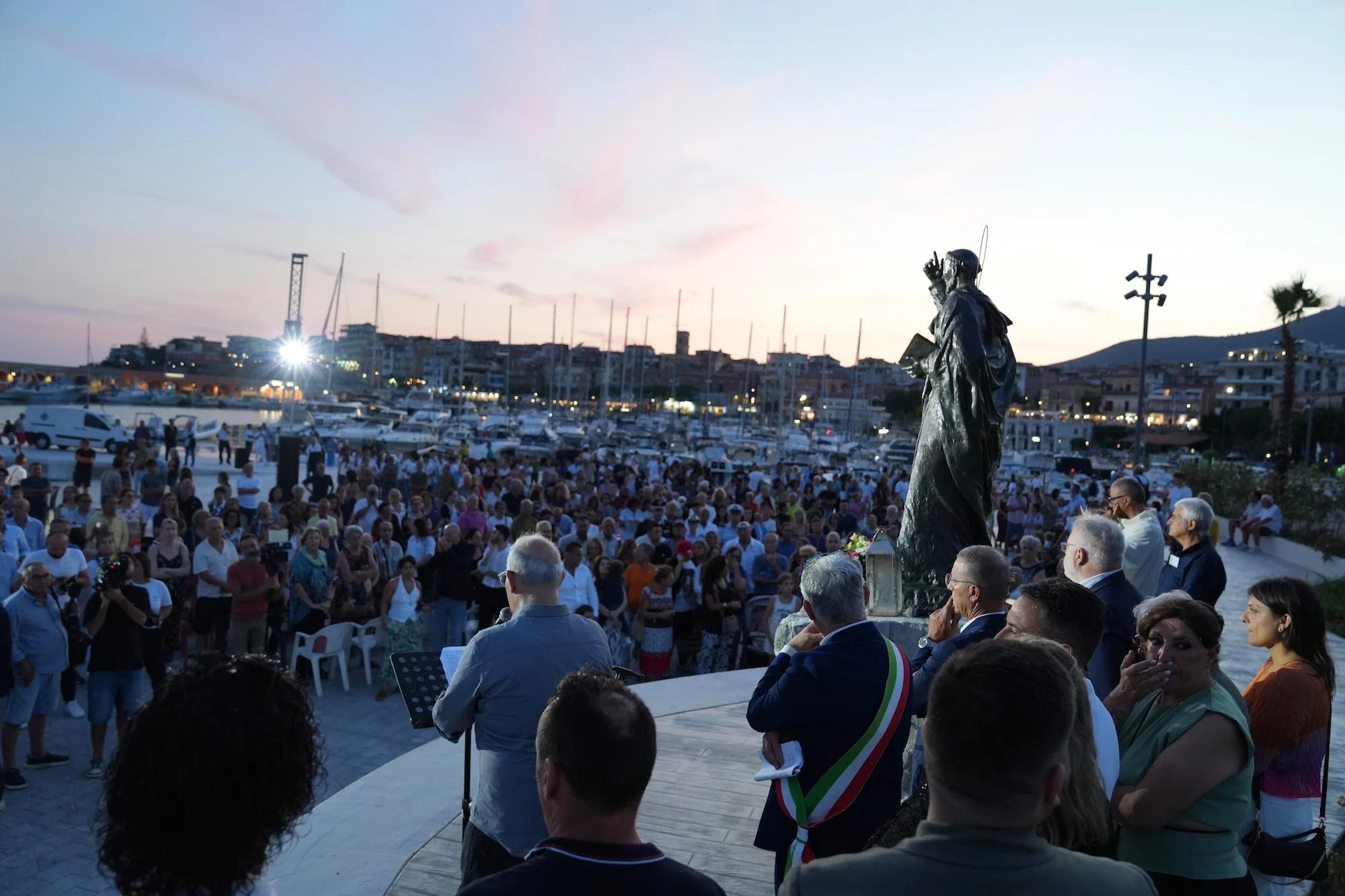 Porto di Marina di Camerota, inaugurate le nuove aree: presentato il progetto del futuro lungomare