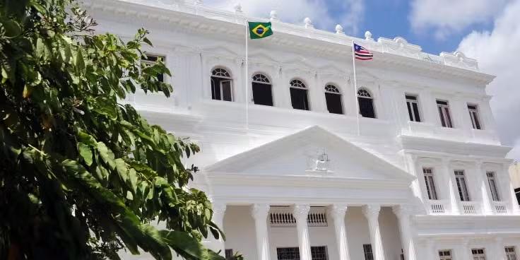 TJMA suspende pagamentos acima do teto constitucional após decisão do STF