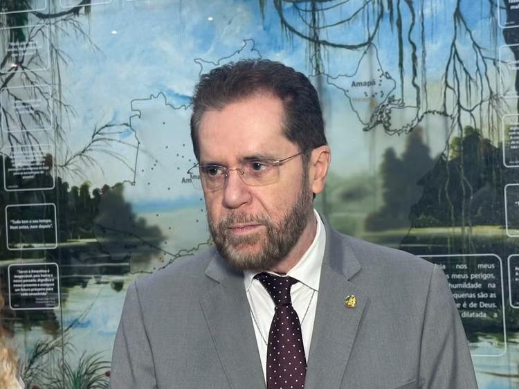 Qual é o número de Plinio Valério (PSDB) para o Senado no Amazonas?
