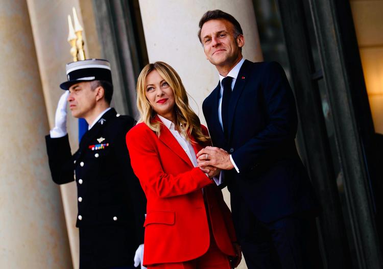 Iran, Meloni: “Missione navale a Hormuz solo difensiva e finite ostilità”