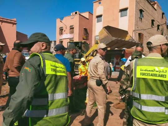 حملة واسعة لتحرير الملك العمومي بإزيكي وحجز 20 عربة + صور