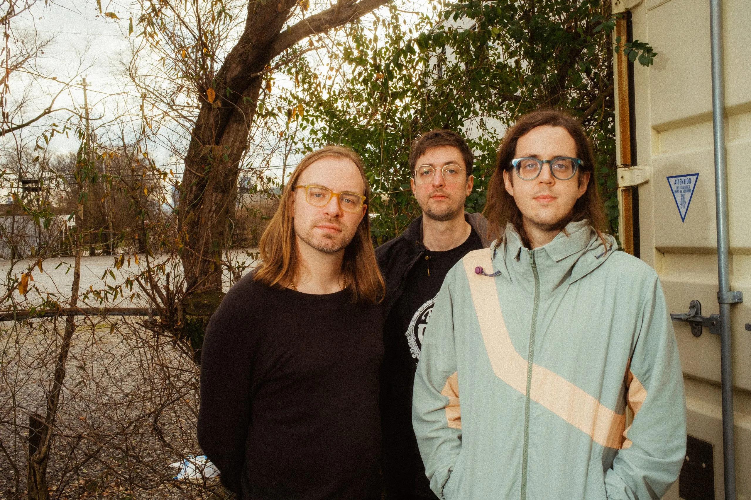 Cloud Nothings officialise son grand retour avec l’album What Kind of Hell Did You Survive? et un single incendiaire !