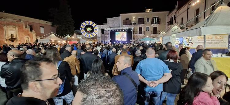 34^ Sagra della Mostarda e del Ficodindia. 9 - 10 - 11 / 16 - 17 - 18 Ottobre 2026 Live Atrio del Castello!!! Sabato 10...