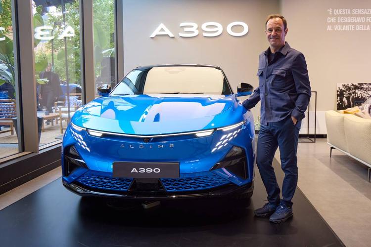 Guigues: "La vera sfida di oggi? Avere un brand forte e riconoscibile. A390 l'auto più completa senza perdere il Dna Alpine"