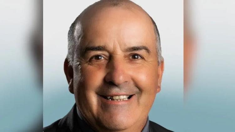 Vereador morre após cair de pinheiro durante colheita de pinhão em SC