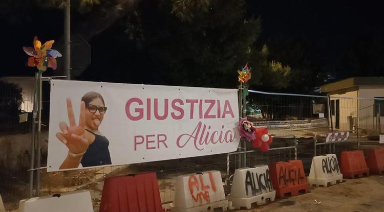 Bisceglie, lanterne al cielo per Alicia Amoruso nella notte di San Lorenzo
