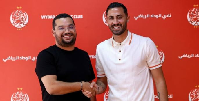 الوداد الرياضي يعلن التعاقد مع أيمن الحسوني