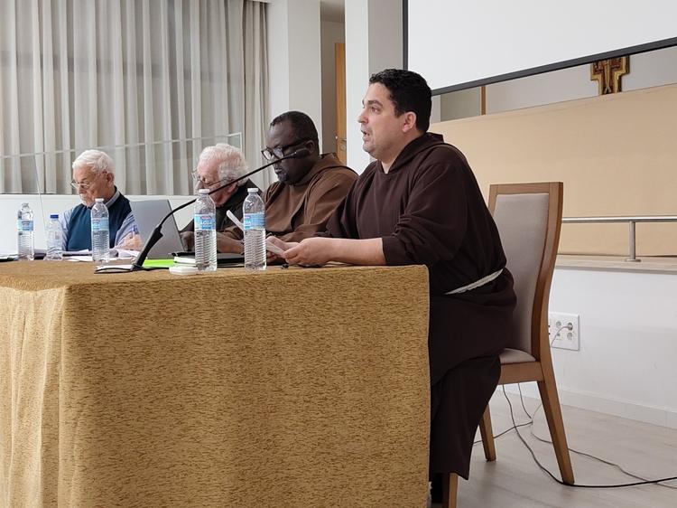 Frei Ricardo Jorge apresenta o relatório da Pastoral Vocacional