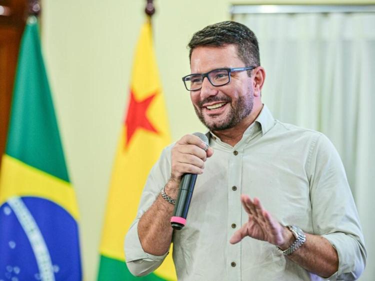 Após condenação no STJ, Gladson Camelí vira réu em novo processo por supostas fraudes em obras no Acre