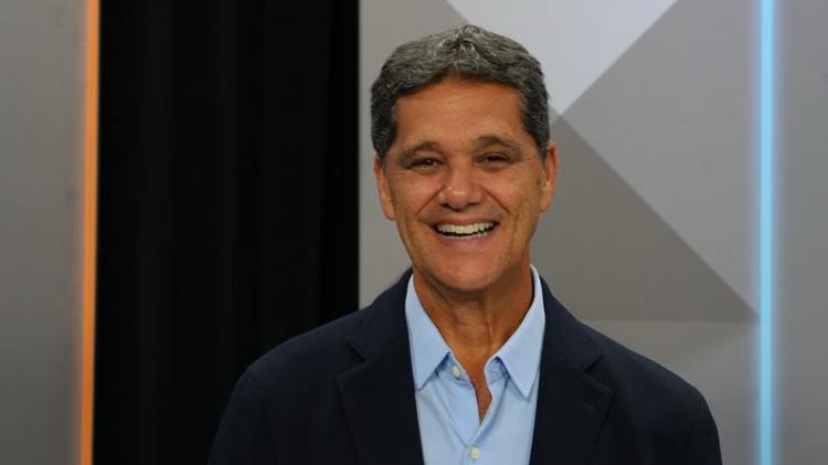 Quaest no ES: 45% avaliam gestão Ricardo Ferraço como positiva e 8%, como negativa