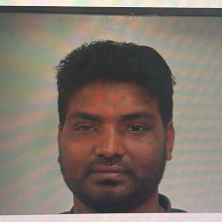 Famiglia sterminata a Roma. Caccia al killer. Identificato un 43enne