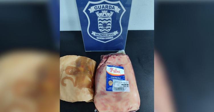 Homem é preso após furtar contra-filé e salgado de supermercado em Balneário Camboriú