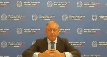 Farmaceutica, Urso: "Modello di politica industriale per vincere sfida innovazione"