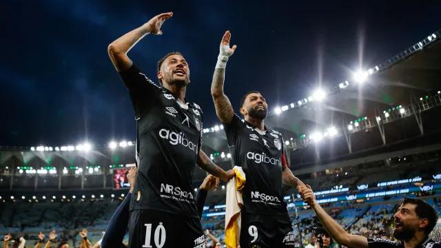 Gabigol amplia números sobre maior vítima e Coutinho faz 1º pelo Santos