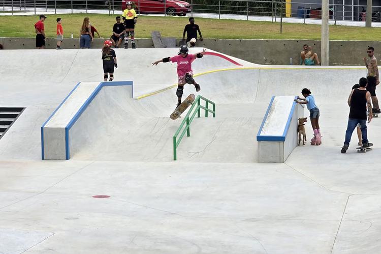 Macaé ganha parque de R$ 4,1 mi com lazer e pista de skate profissional