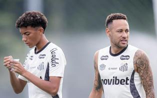 Robinho Júnior acusa Neymar de agressão e notifica Santos; documento cita possível rescisão