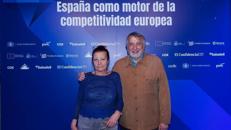 Isabel González Montoya y José Antonio Pérez de International Business Machines S.A.E. 