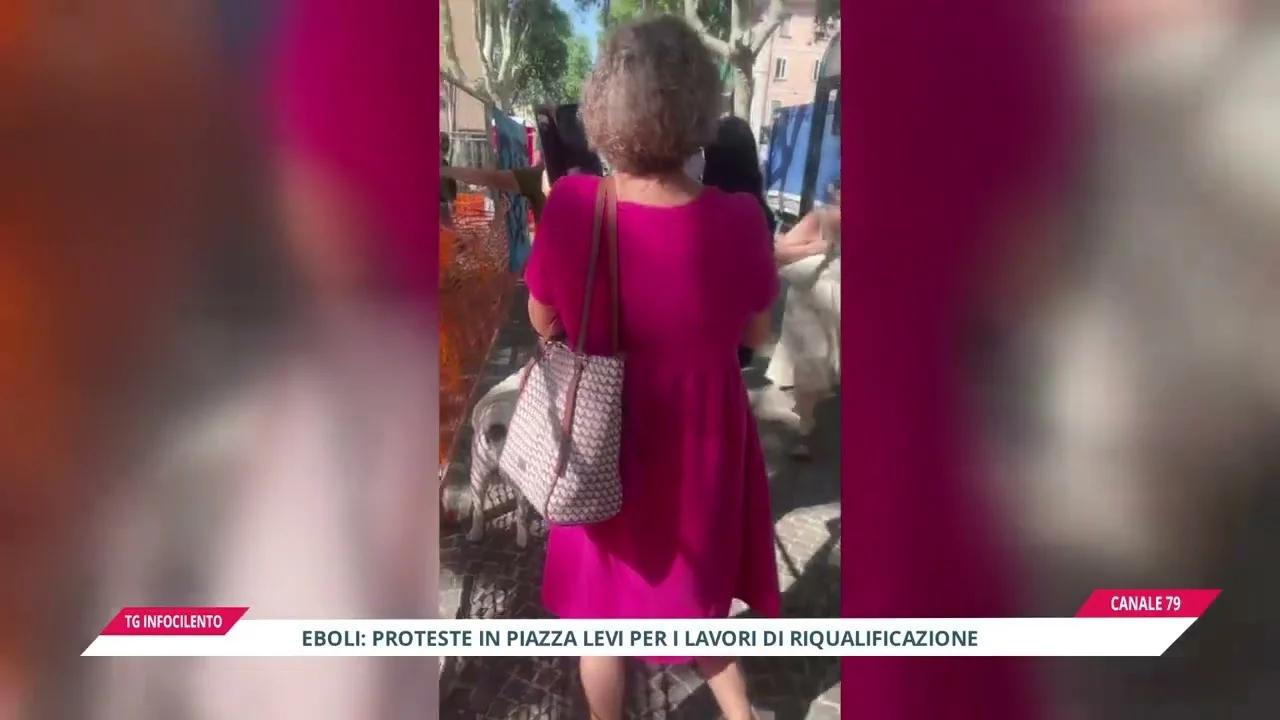 Eboli, rabbia in Piazza Levi: le motoseghe accendono la protesta contro il taglio degli alberi