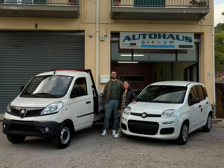 Siamo lieti di comunicare alla cittadinanza che il Comune di Petralia Sottana si è dotato di due nuovi mezzi comunali, d...