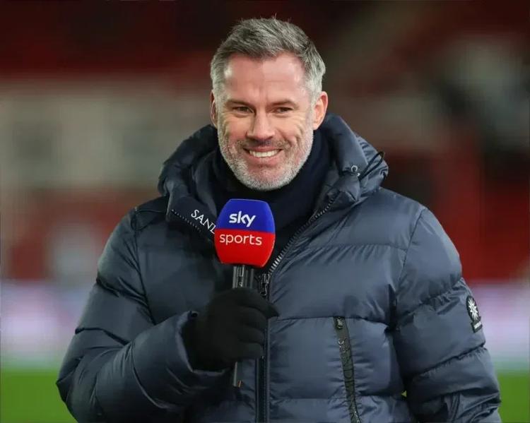Embarrassing from Jamie Carragher and Gary Neville