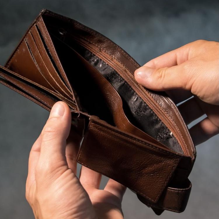 Fonction publique : le SMIC rattrape les grilles, les agents attendent des mesures salariales