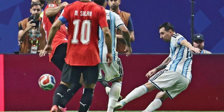 Incredibile rimonta dell'Argentina: sotto di due gol, ribalta l'Egitto e conquista i quarti