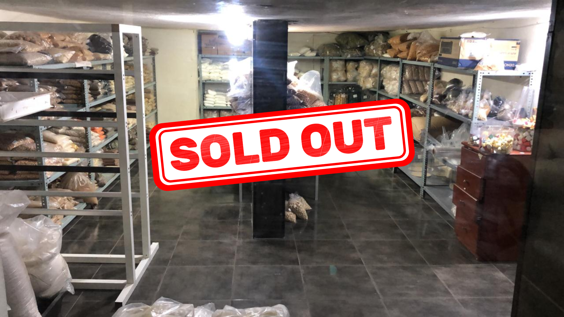 Warehouse for Sale in Dekwaneh