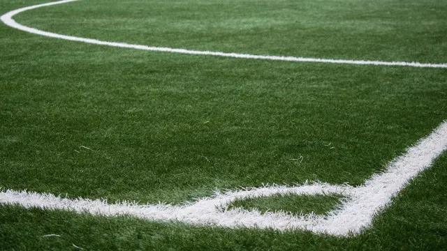Fifa tira spray dos árbitros na Copa após batalha com inventor brasileiro