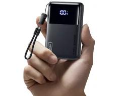 hand holding small INIU power bank