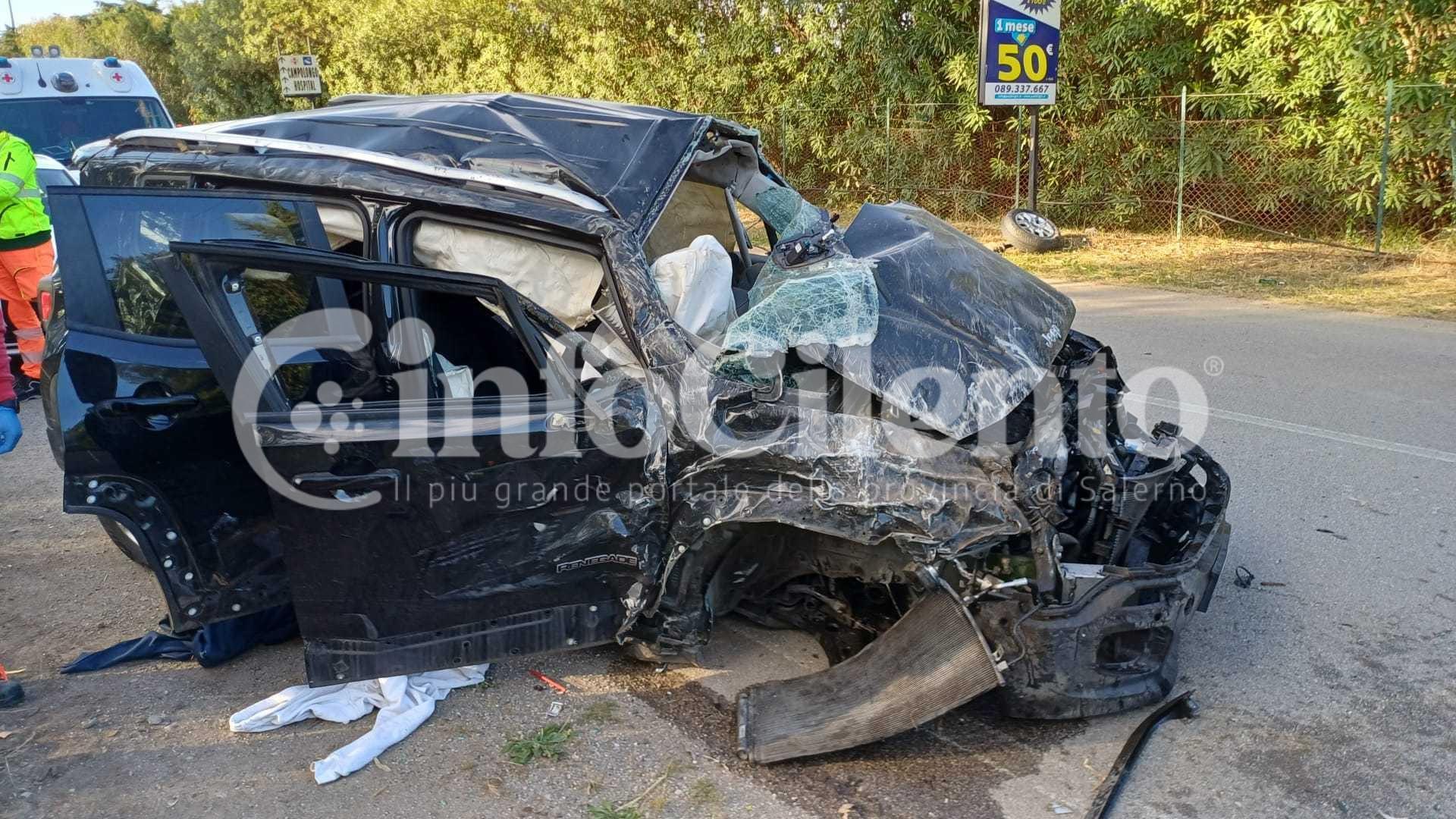 Marina di Eboli, incidente frontale sulla SP175: 5 feriti