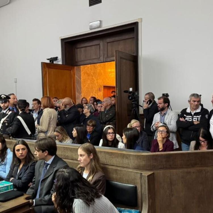 Morti in ambulanza, al via il processo a Forlì. I parenti delle vittime: "Omicidi seriali"