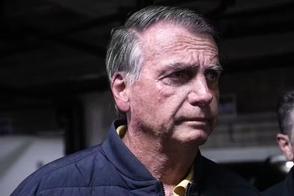 Moraes nega pedido de Bolsonaro para visita de Milei na prisão domiciliar