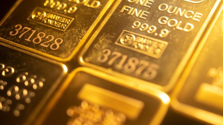 Technical Analysis Commodity (Gold, Crude Oil) 28 April 2026