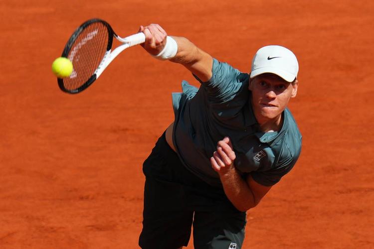 Sinner "rullo compressore". Avanti a Madrid senza affanni