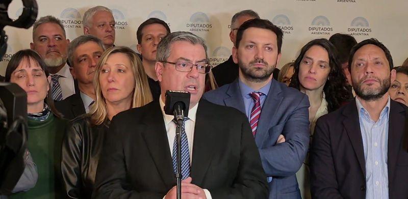 La oposición a Milei ostentó mayoría en Diputados y hay pedido de sesión para el 9 de septiembre por endeudamiento familiar