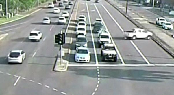 Greeks getting to the airport