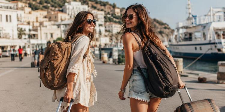 I tre segni con la valigia pronta quest'estate: dove andare tra Sicilia e Calabria (oroscopo dei viaggi, luglio 2026)