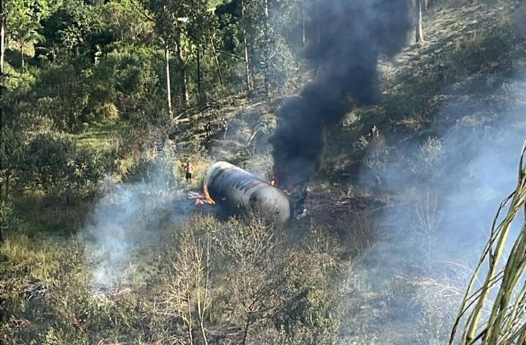 Entenda o acidente: explosão de carreta com gás mata dois e deixa feridos na Via Dutra, em Barra Mansa