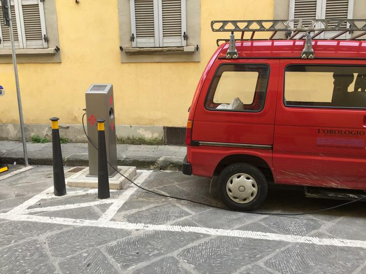 Firenze: nuovi incentivi acquisto auto meno inquinanti