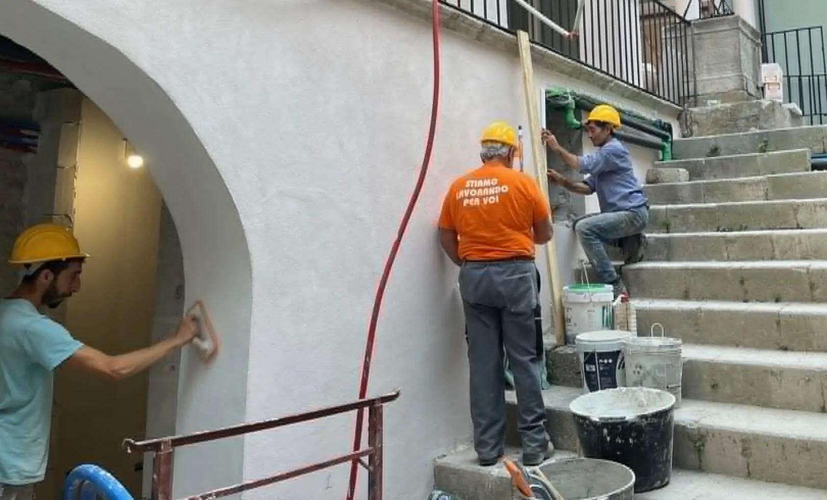 Sanza, riprendono i lavori nel borgo: il sindaco rassicura sulla sicurezza e lancia il festival