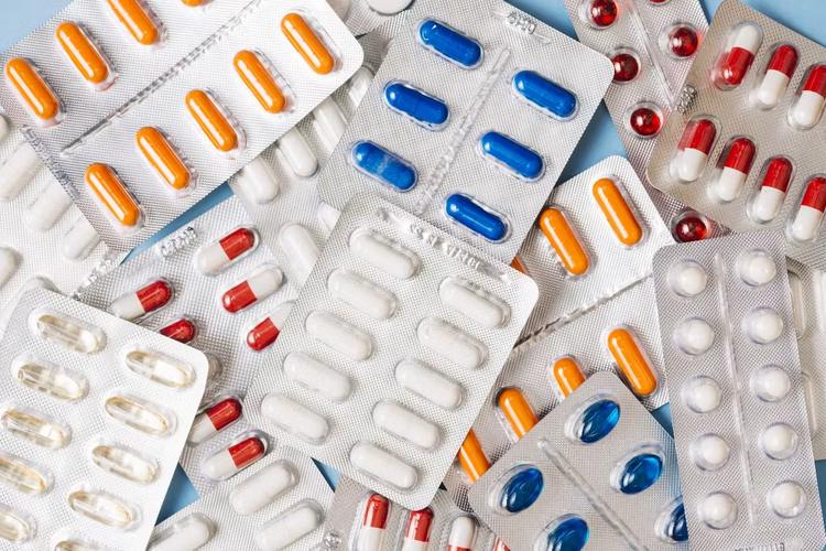CRF-SP alerta para riscos de máquinas de medicamentos em condomínios