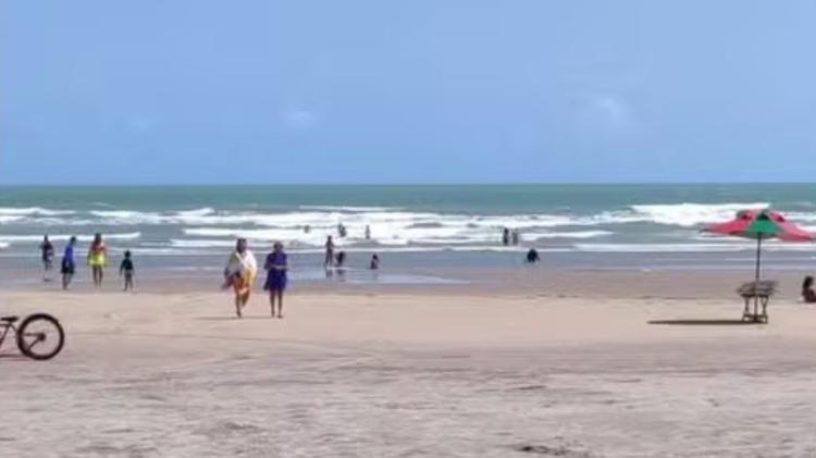 Mulher morre afogada em praia no litoral do Piauí