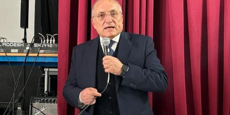 Calabria, Servello: «Niente scuola per i bimbi fino a 6 anni non vaccinati»