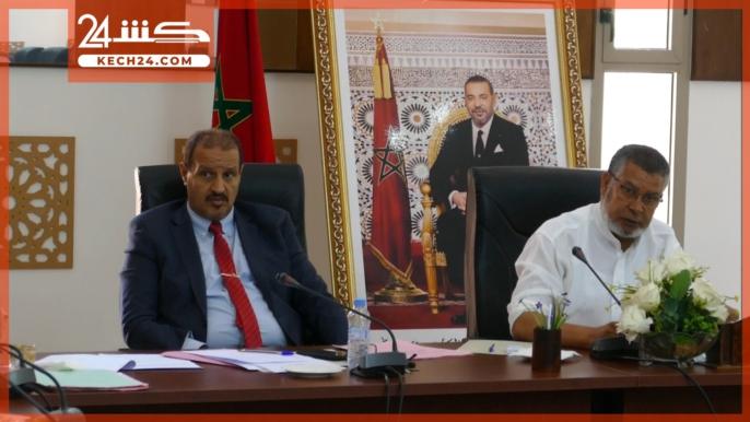 بالڤيديو: نايضة فمجلس تاسلطانت.. مشاداة كلامية مثيرة بين الرئيس واعضاء بالمجلس