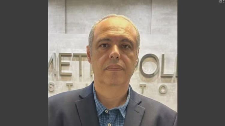 Preso em operação no RJ, pai de deputado tinha munição de 9mm em casa