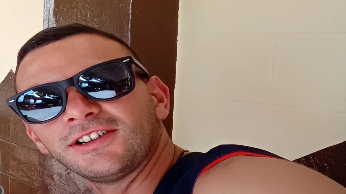 Tragedia nell’Astigiano, muore il 33enne Alessandro Villano: Postiglione proclama il lutto cittadino