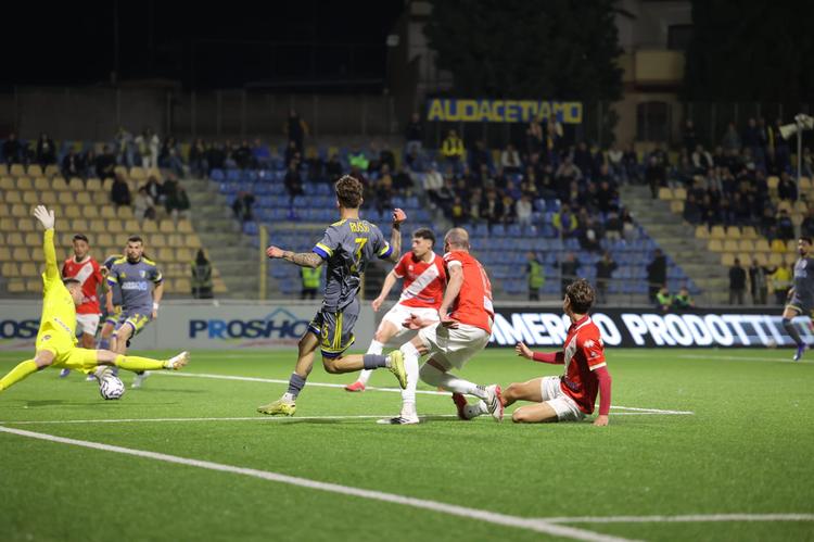 Pari e patta tra Cerignola e Altamura, 1-1 al “Monterisi”