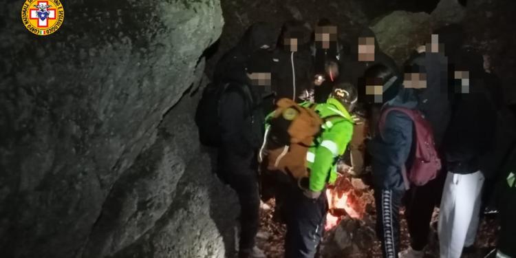 Si perdono con l'arrivo del buio, sei giovani escursionisti pugliesi salvati sul Pollino
