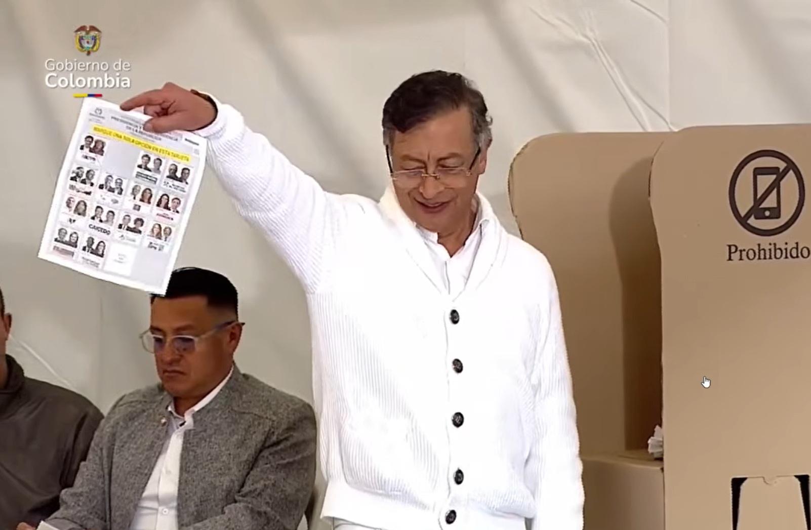 Colombia’s Petro Shows His Vote for Ivan Cepeda: Legal Right or Ethical Controversy?