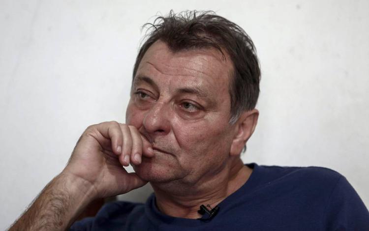 Cesare Battisti chiede di vedere il figlio fuori dal carcere, il tribunale dice no. Si discute il 16 luglio